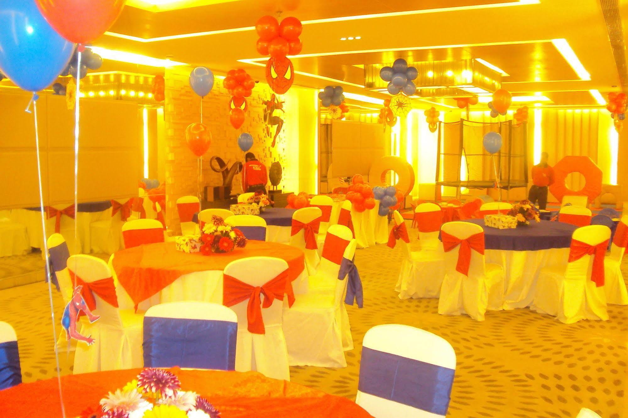 Radisson Hotel Sector 29 Gurugram Gurgáon Kültér fotó